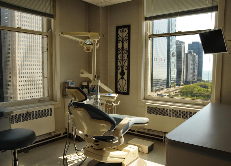 Chicago Style Smiles photo 3